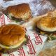 saya-memesan-burger-di-culver’s,-freddy’s,-dan-sonic-yang-terbaik-juga-yang-termurah.
