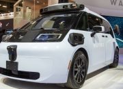Waymo akan memulai perjalanan penumpang dengan robotaxi Ojai barunya