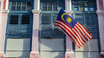 puluhan-ribu-orang-sempat-terjebak-di-imigrasi-malaysia,-ada-apa?