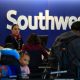 southwest-membatalkan-kebijakan-penumpang-ukuran-plus-yang-menempatkannya-di-kursi-panas