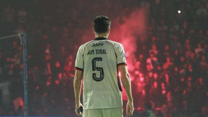 kariernya-diselamatkan-persik,-jon-toral putuskan-bertahan-di-kediri-musim-depan