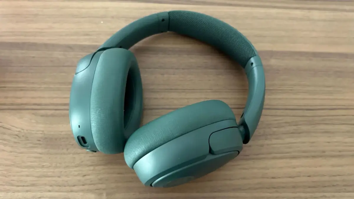 headphone-murah-favorit-kami-dengan-peredam-bising-harganya-di-bawah-$50