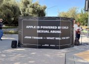 pengunjuk-rasa-wwdc-ingin-apple-melarang-aplikasi-elon-musk