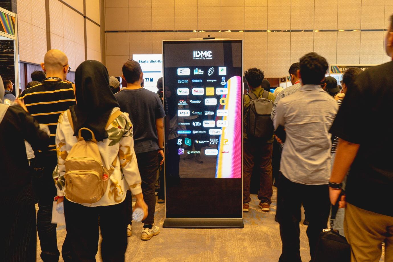 fortu-digital-pasok-interactive-flat-panel-4k-untuk-idmc-2026