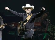 justin-moore-menghentikan-turnya-untuk-fokus-pada-kesehatannya:-‘ini-keputusan-yang-tepat’