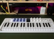 saya-telah-menemukan-goldilocks-dari-pengontrol-midi-portabel
