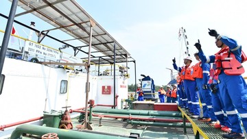 perluas-energi-bersih-ke-kapal,-pertamina-pangkas-79-ton-emisi/tahun