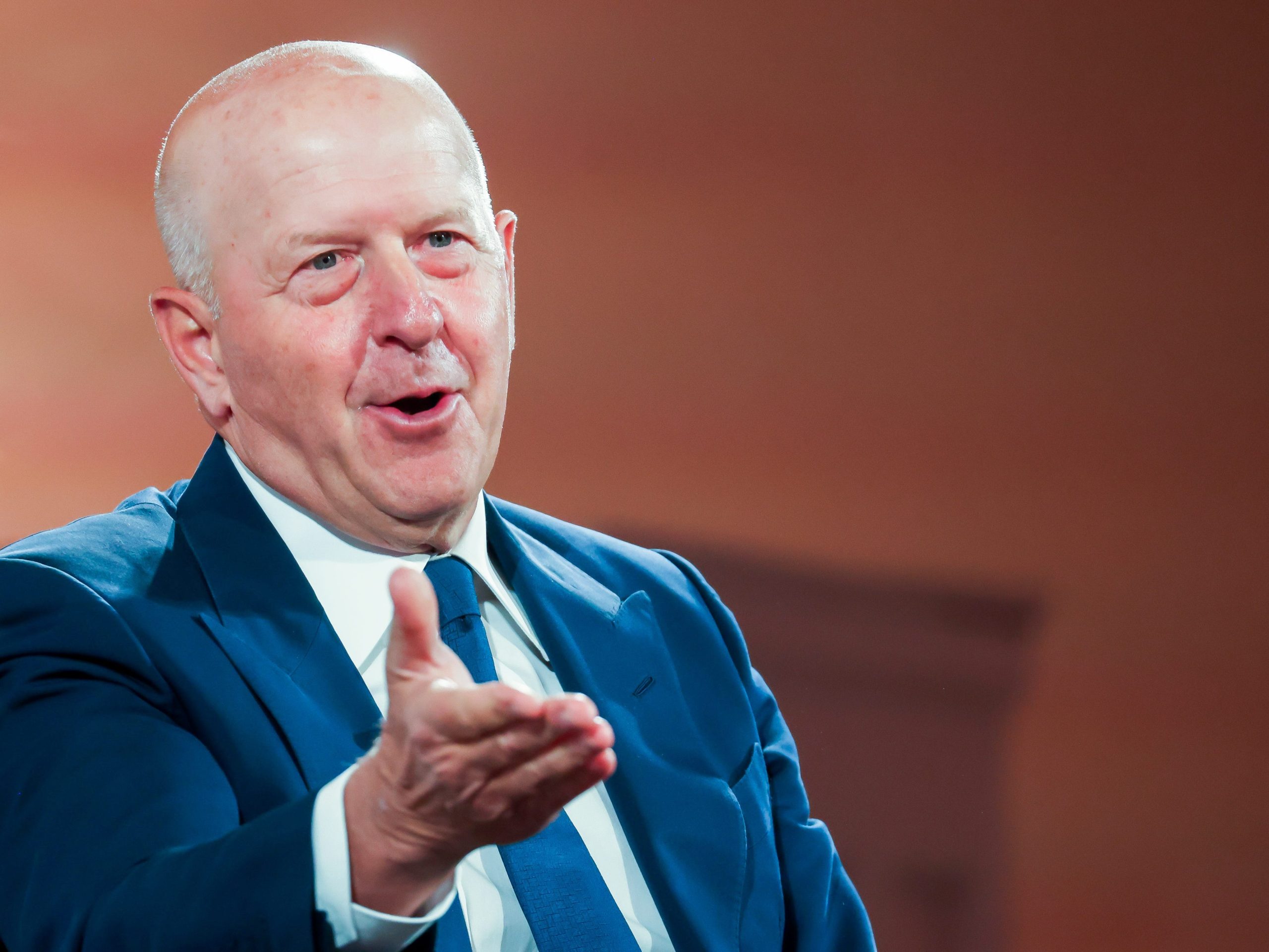 di-dalam-surat-david-solomon-kepada-pekerja-magang-goldman:-spacex,-lebih-banyak-m&a,-dan-cara-berkembang-dalam-‘supercycle-inovasi’