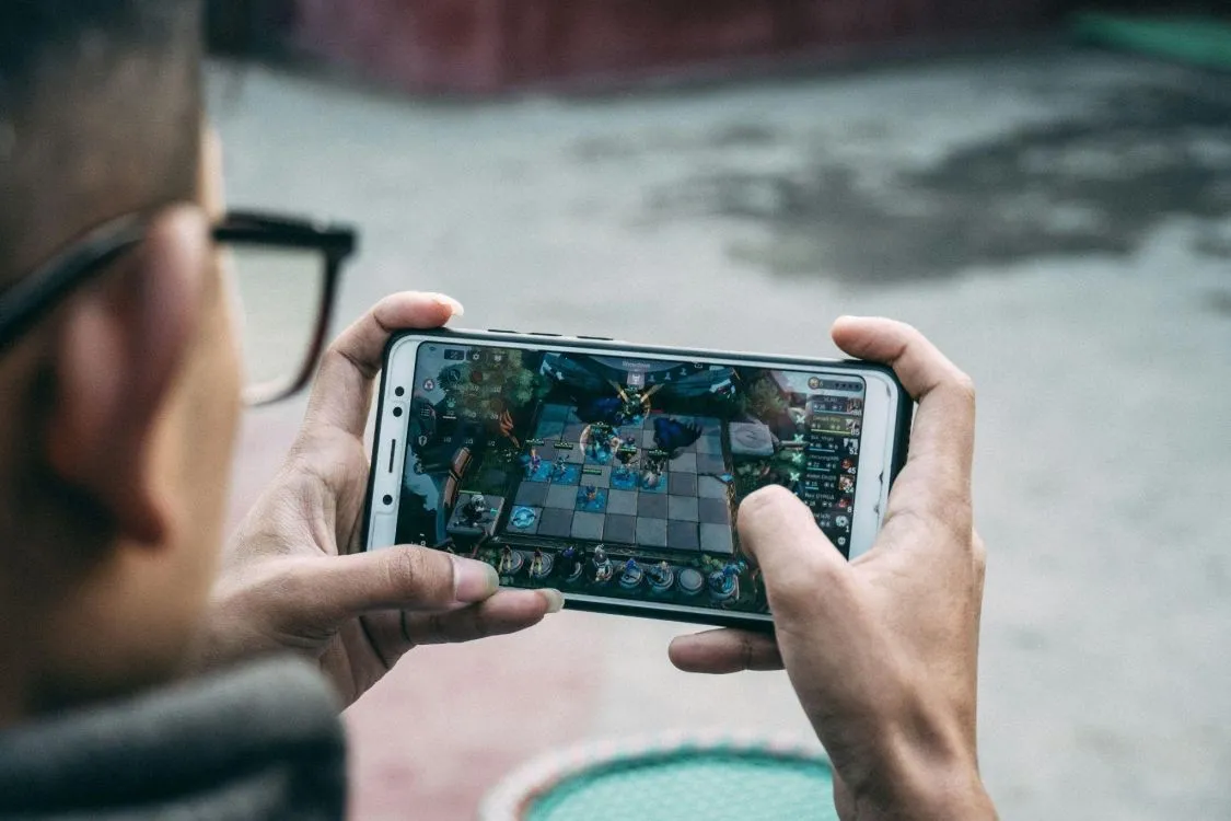 5-tips-memaksimalkan-reward-dari-sistem-gacha-di-game-mobile-favorit