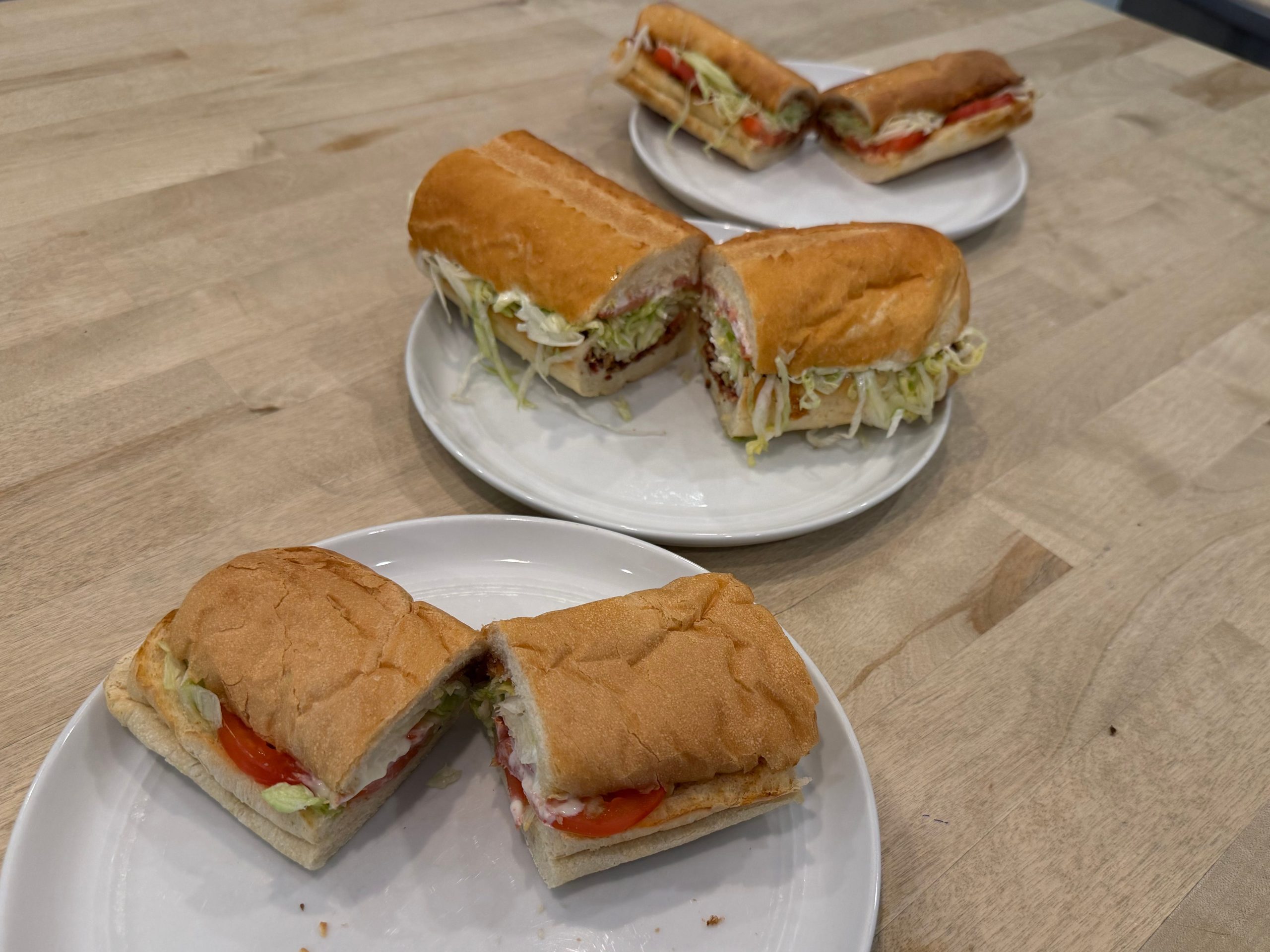 saya-mencoba-sandwich-blt-dari-jimmy-john’s,-jersey-mike’s,-dan-subway-satu-menonjol-dari-yang-lain.