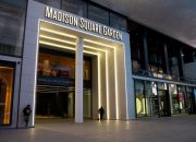 fan-meninggal-setelah-jatuh-dari-balkon-saat-konser-angsa-di-madison-square-garden