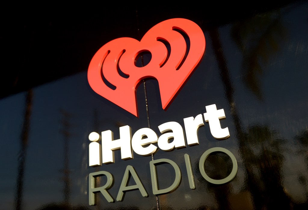 phk-iheartmedia-menghantam-pembawa-acara-dan-staf-radio