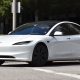 kecelakaan-tesla-yang-fatal-di-texas-memicu-pertarungan-hukum