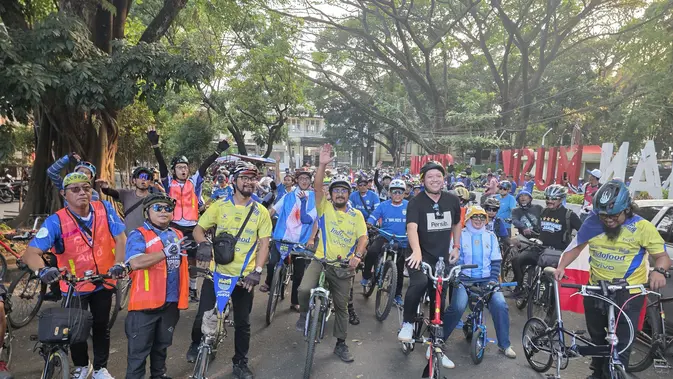 greet-the-france,-cara-kreatif-persib-perkenalkan-gabriel-mutombo-lewat-kegiatan-bersepeda