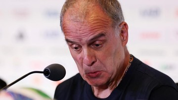 bielsa-mundur-dari-posisi-pelatih-uruguay,-curhat-nyaris-2-jam
