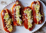 hot-dog-dengan-gunung-es-cuka-dan-keripik-kentang