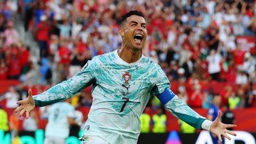 sah,-ronaldo-jadi-manusia-tertua-cetak-gol-di-fase-gugur-piala-dunia