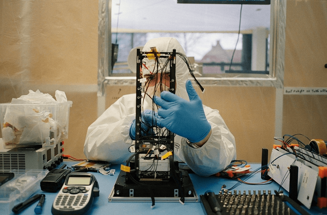 startup-luar-angkasa-inggris-meluncurkan-lab-panjang-umur-ke-orbit