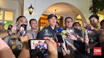 Usai Digeledah, Lantai 2 Kafe de’Clan di Cipete Disegel Polisi
