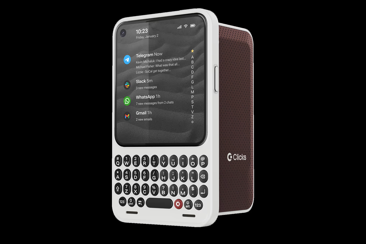 wujud-asli-click-communicators,-pakai-keyboard-fisik-mirip-blackberry-tapi-gunakan-android-16