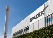 spacex-bikin-handphone-ai?!-elon-musk-bantah,-tapi-ini-serius-lho!