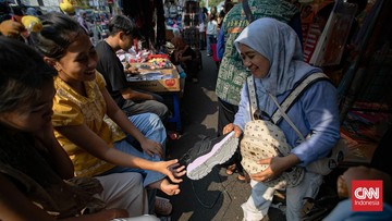 foto:-berburu-perlengkapan-sekolah-jelang-tahun-ajaran-baru
