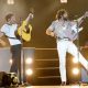 niall-horan-&-thomas-rhett-meliput-‘choosin’-texas’-ella-langley-di-nashville