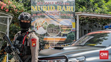terduga-pelaku-teror-bom-sd-di-jakarasa-ternyata-wali-murid