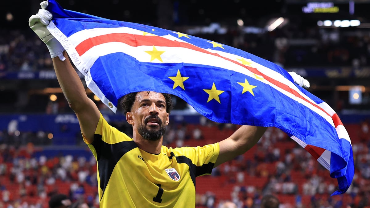 kesuksesan-sepak-bola-cabo-verde-membuat-wisatawan-mencari