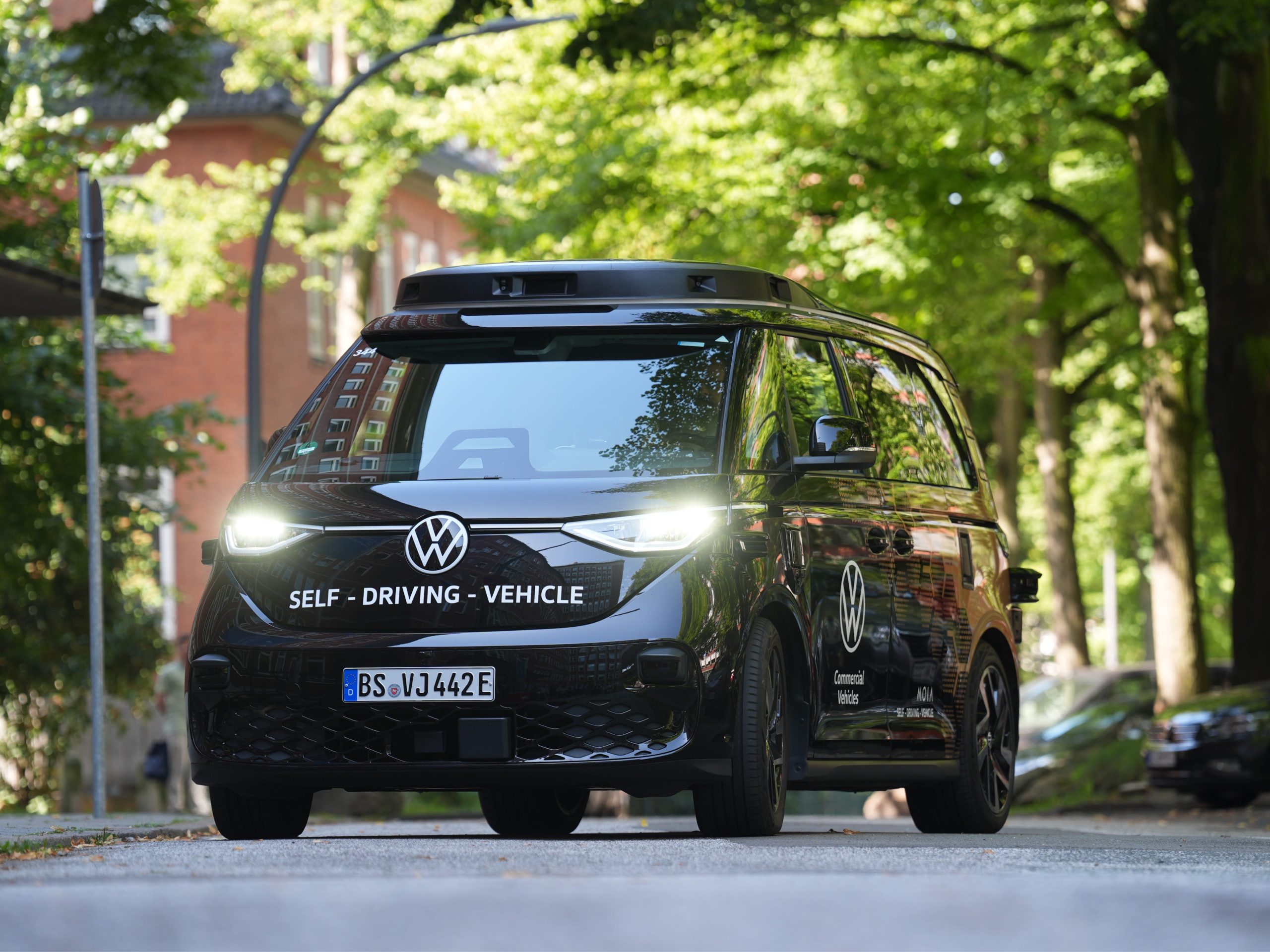volkswagen-memasuki-perlombaan-robotaxi-dengan-peluncuran-layanan-penumpang-pertamanya-di-jerman