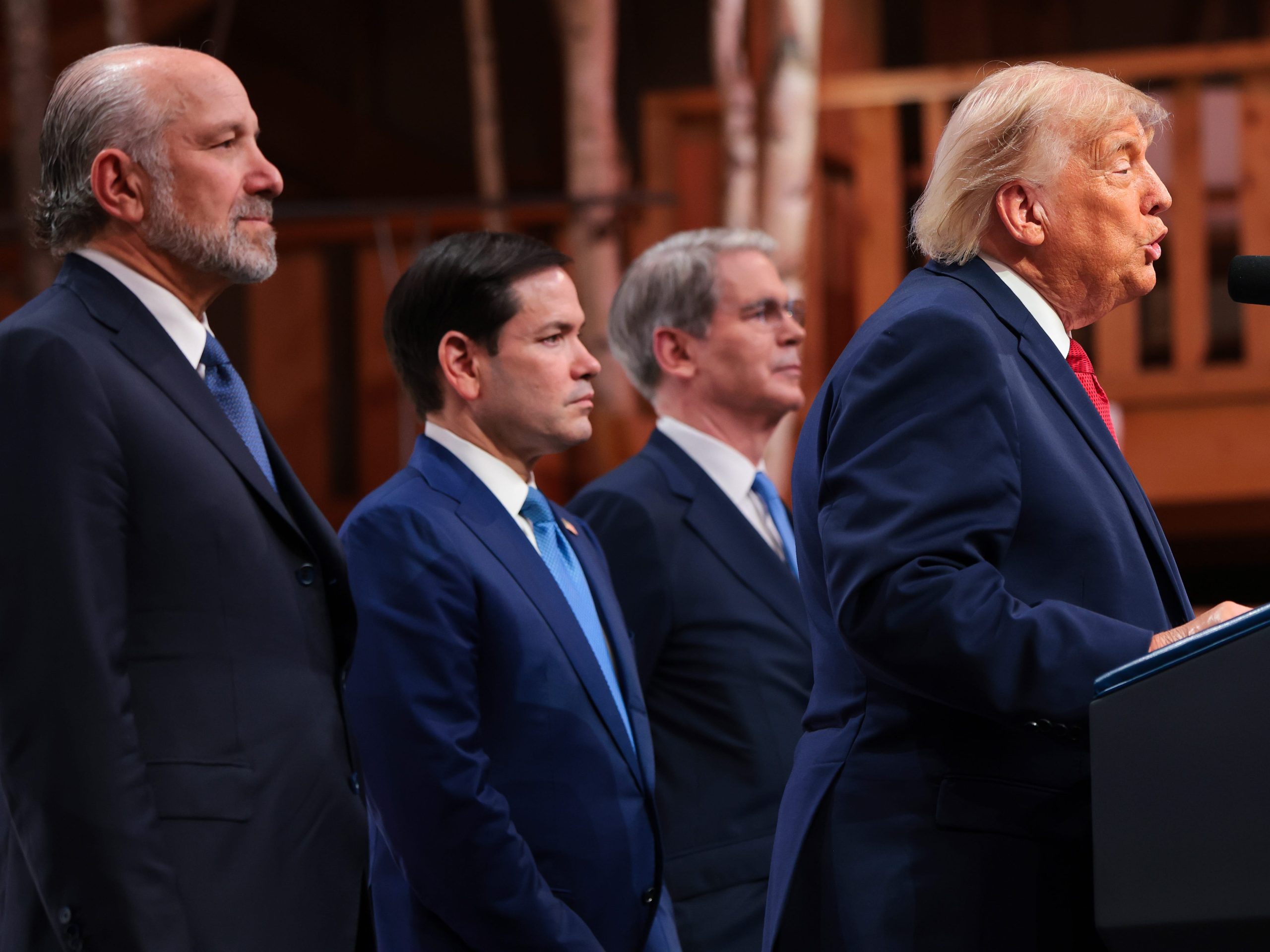 para-pendiri-startup-mendesak-trump-untuk-tidak-menghentikan-ai-openweight-tiongkok