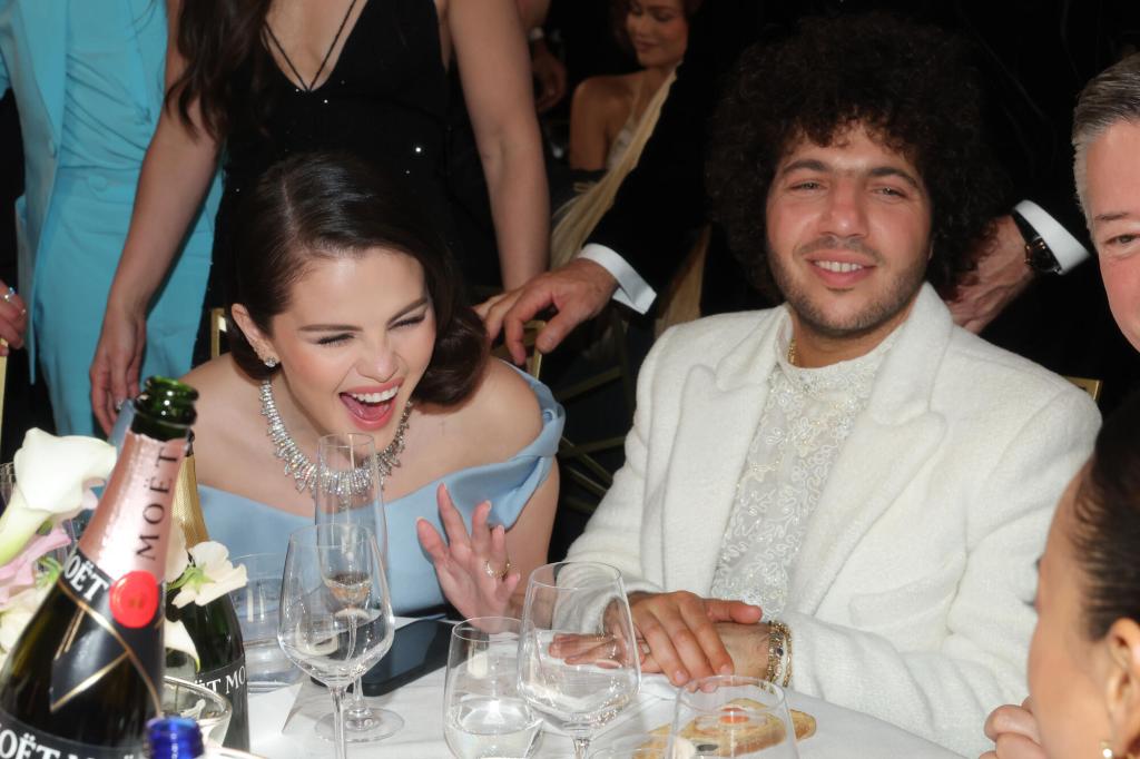 tonton-benny-blanco-&-selena-gomez-memasak-makan-malam-ulang-tahun-italia-bersama