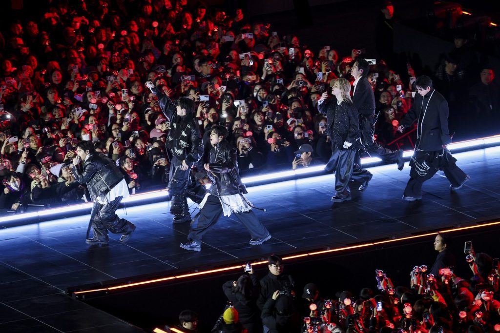 setiap-lagu-kejutan-yang-dilakukan-bts-di-tur-dunia-arirang-(sejauh-ini)