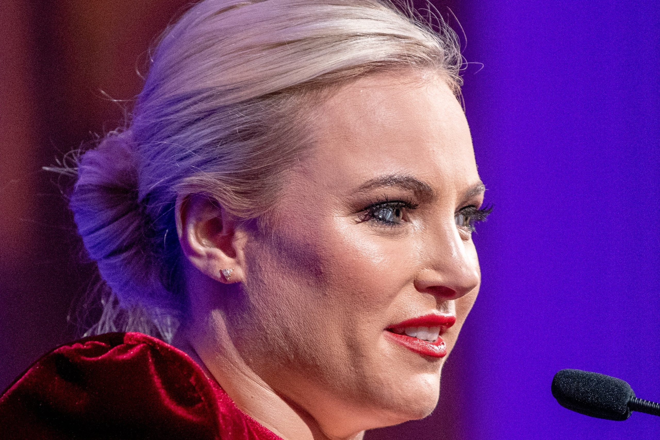 “saya-lebih-gemuk-karena-saya-punya-tiga-anak”:-meghan-mccain-menanggapi-setelah-video-“tidak-dapat-dikenali”-tentang-komentarnya-yang-memalukan-tubuh