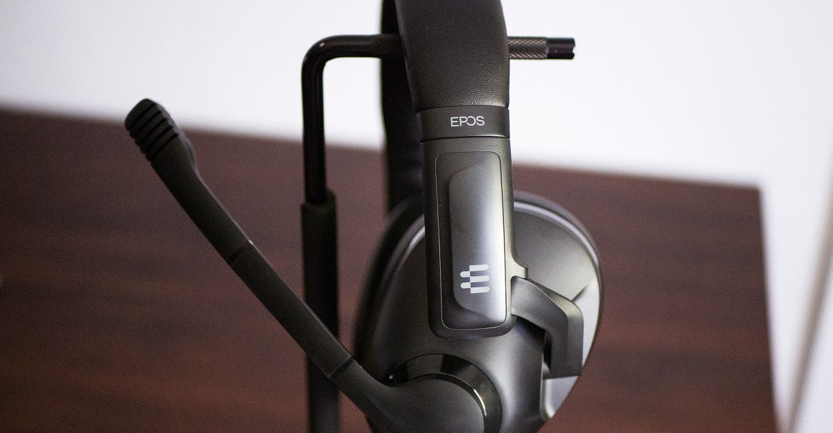 headset-gaming-nyaman-yang-dapat-memutar-audio-dari-dua-sumber-ini-berharga-$25
