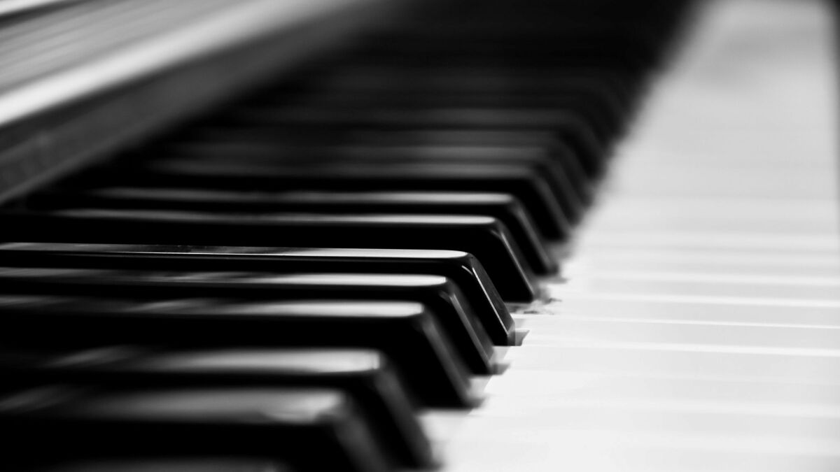 this-$80-piano-app-teaches-you-through-real-songs