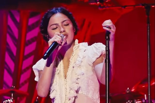 olivia-rodrigo-and-yungblud-join-smashing-pumpkins-for-surprise-lollapalooza set