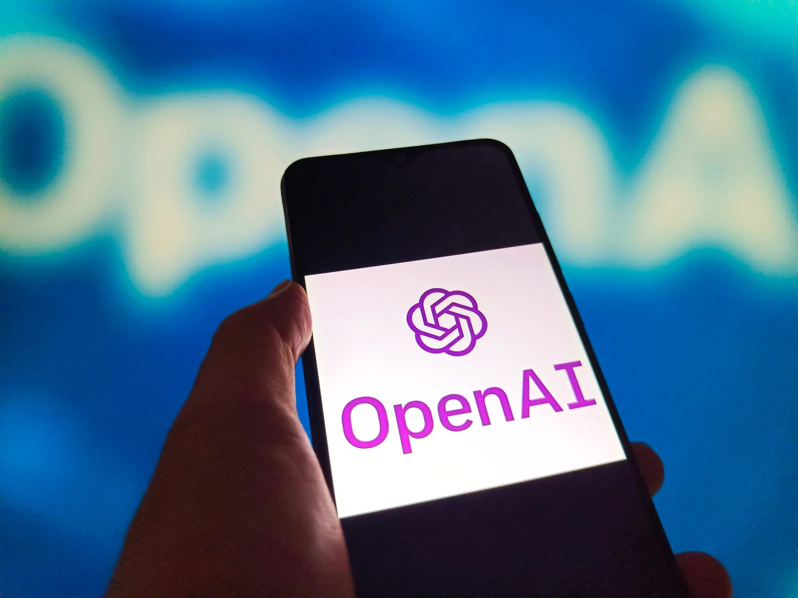 ‘this-place-is-crazy’:-ex-apple-engineer’s-texts-highlight-openai’s-ai-centric-workplace