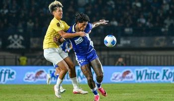 Final Piala Presiden Tanpa Suporter Persib dan Persebaya