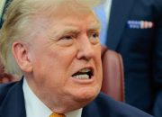 trump-issued-a-bonkers-ultimatum-to-supporters-if-they-don’t-pay-up