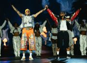 chris-brown-&-usher’s-raymond-&-brown-tour-at-metlife-stadium:-7-best-moments-from-night 1