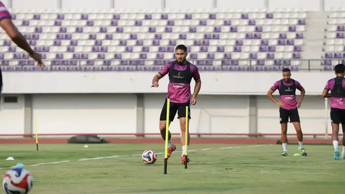 striker-anyar-persita-alexandre-ramalingom:-saya-akan-berusaha-cetak-gol!