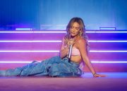 hilary-duff-pays-tribute-to-late-ex-aaron-carter-during-lucky-me-tour-stop-in philadelphia