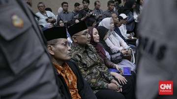 kuasa-hukum-yaqut-soroti-penerima-uang-kuota-haji-hilang-dari-dakwaan