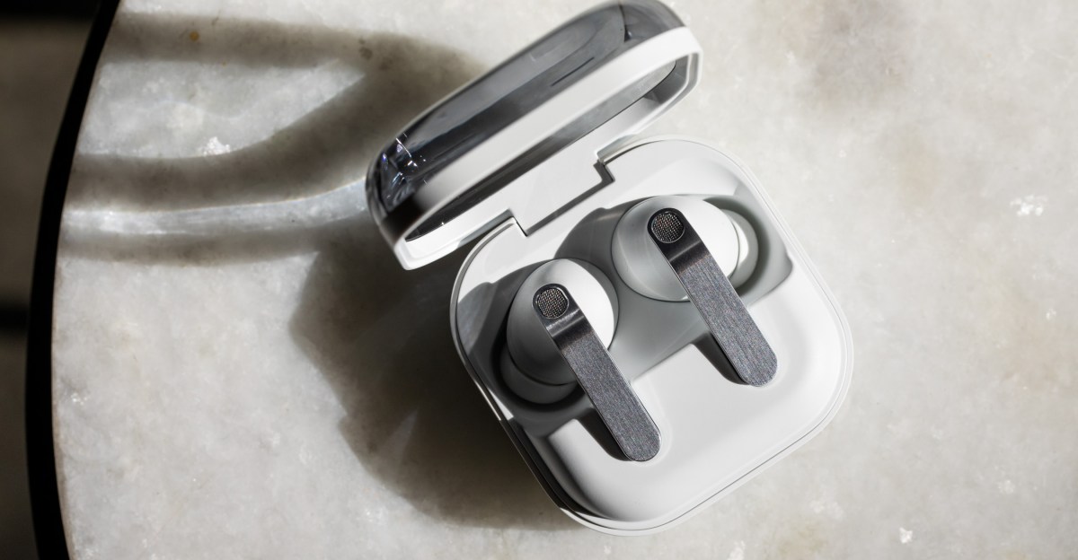 samsung-has-new-galaxy-headphones-in-the-works