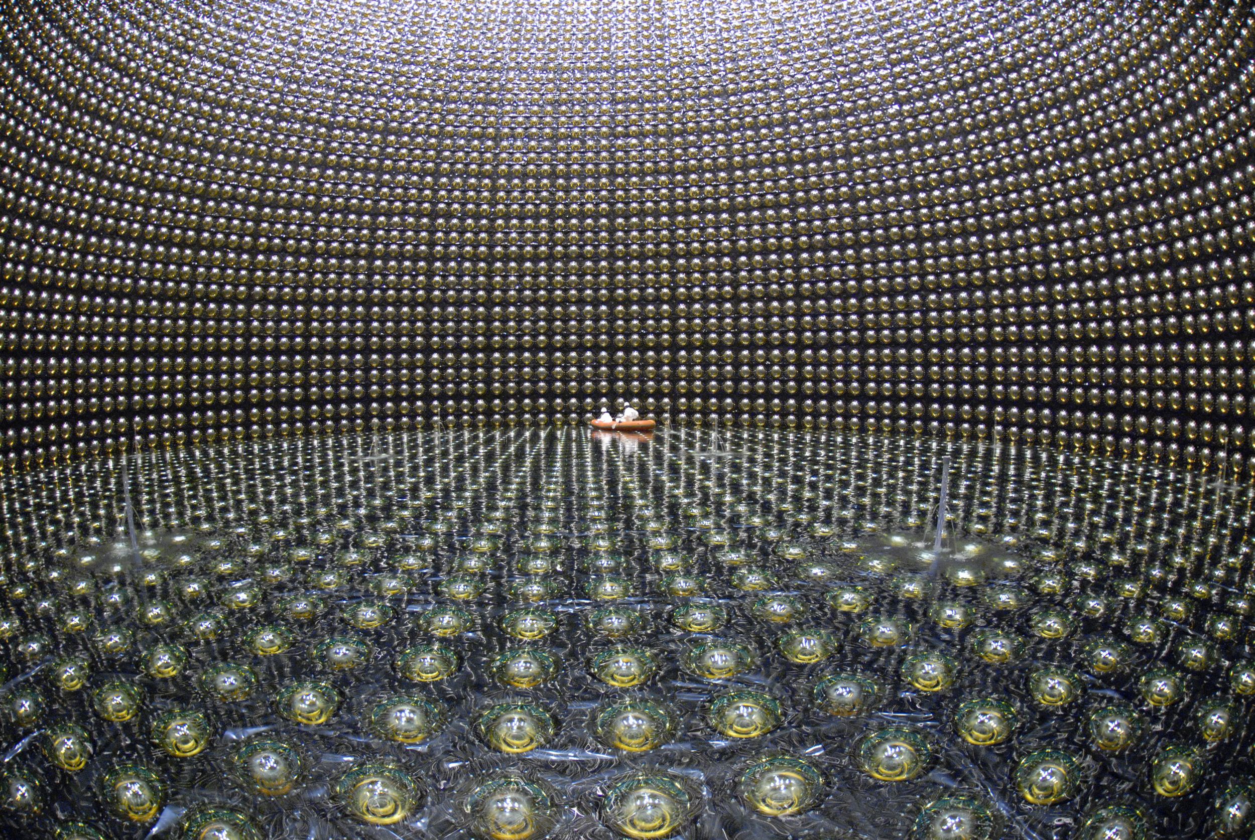 inside-the-experimental-traps-scientists-set-for-ghostly-neutrinos
