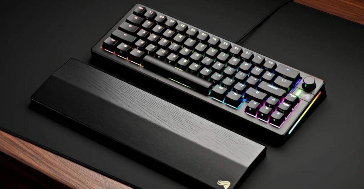 this-compact-glorious-mechanical-keyboard-is-just-$35