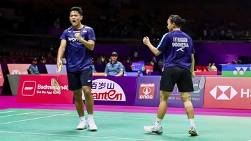 menang-dramatis-di-debut-kejuaraan-dunia-bwf,-bimo/thesya-tegang-parah