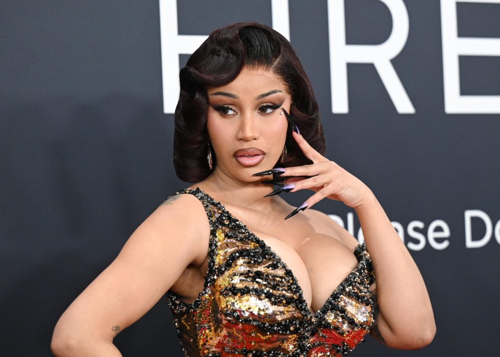 cardi-b-is-team-katseye,-clapping-back-at-‘hootie-frutti’ haters