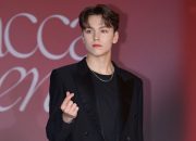 seventeen’s-vernon-says-‘i’ll-be-back’-with-new-single-as-he-enlists-in-south-korean military